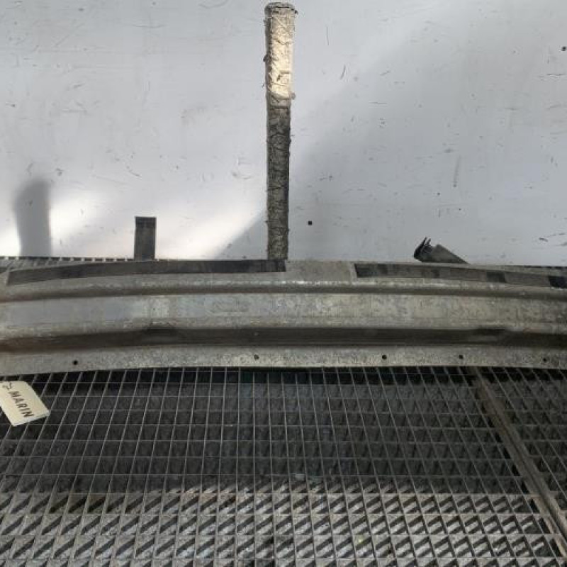 Renfort pare choc arriere (traverse) AUDI A4 2 Photo n°5