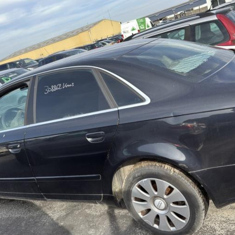 Renfort pare choc arriere (traverse) AUDI A4 2 Photo n°11