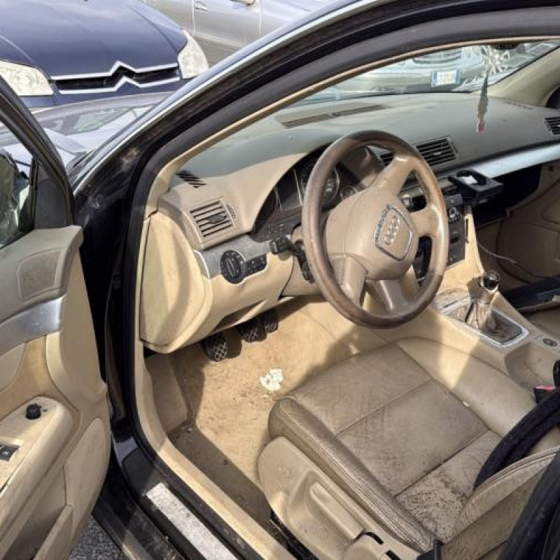 Renfort pare choc arriere (traverse) AUDI A4 2 Photo n°15