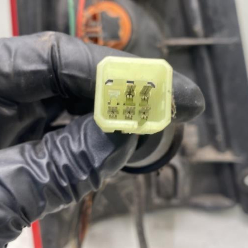 Feu arriere principal droit (feux) SUZUKI WAGON-R Photo n°3