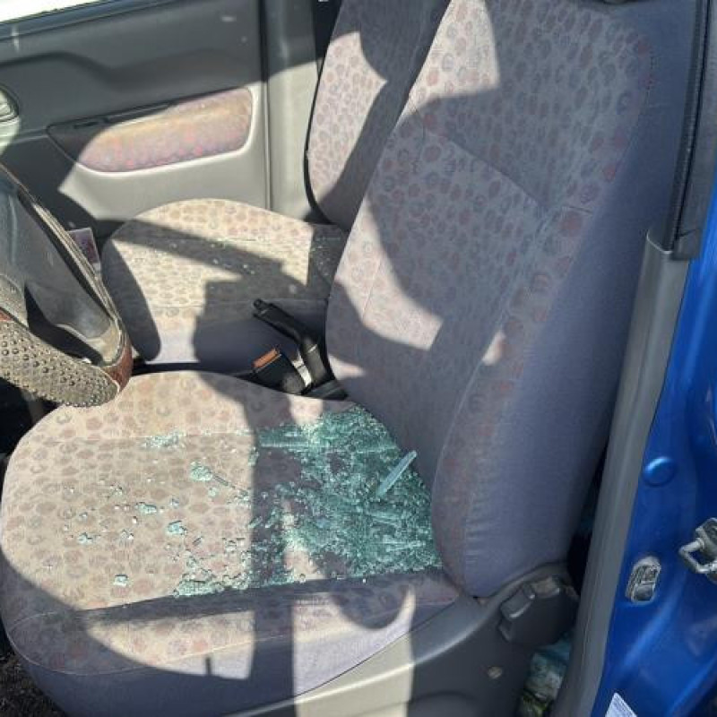 Feu arriere principal droit (feux) SUZUKI WAGON-R Photo n°15