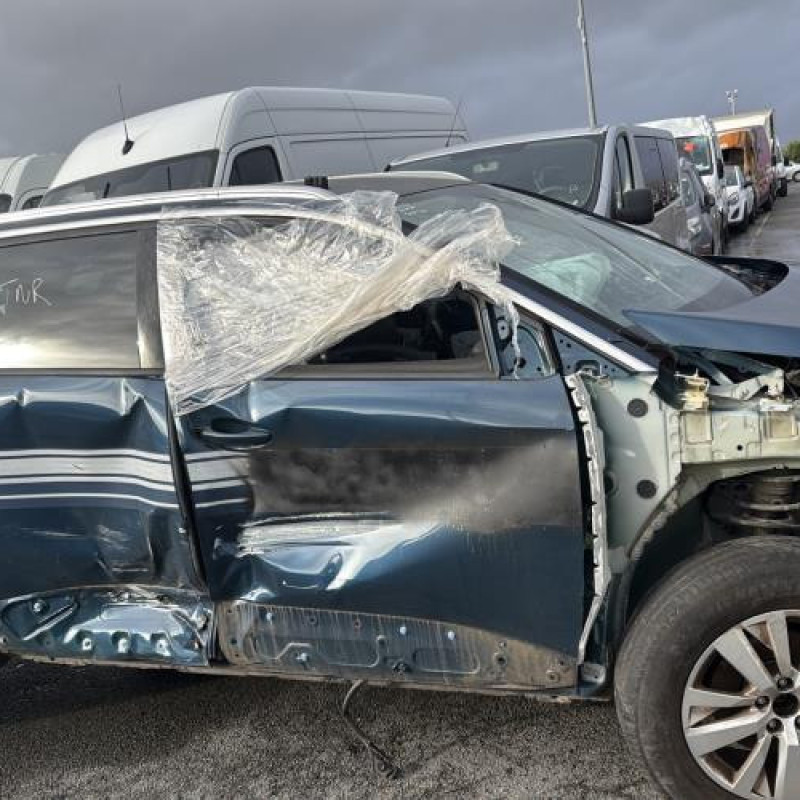 Interrupteur de leve vitre arriere droit PEUGEOT 5008 2 Photo n°10