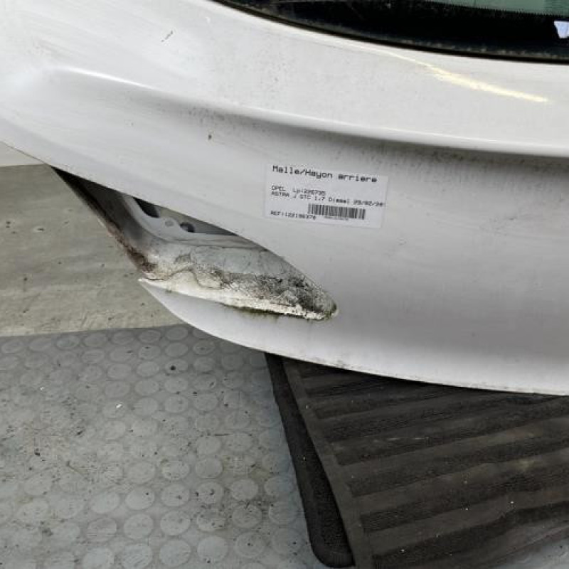 Malle/Hayon arriere OPEL ASTRA J Photo n°6