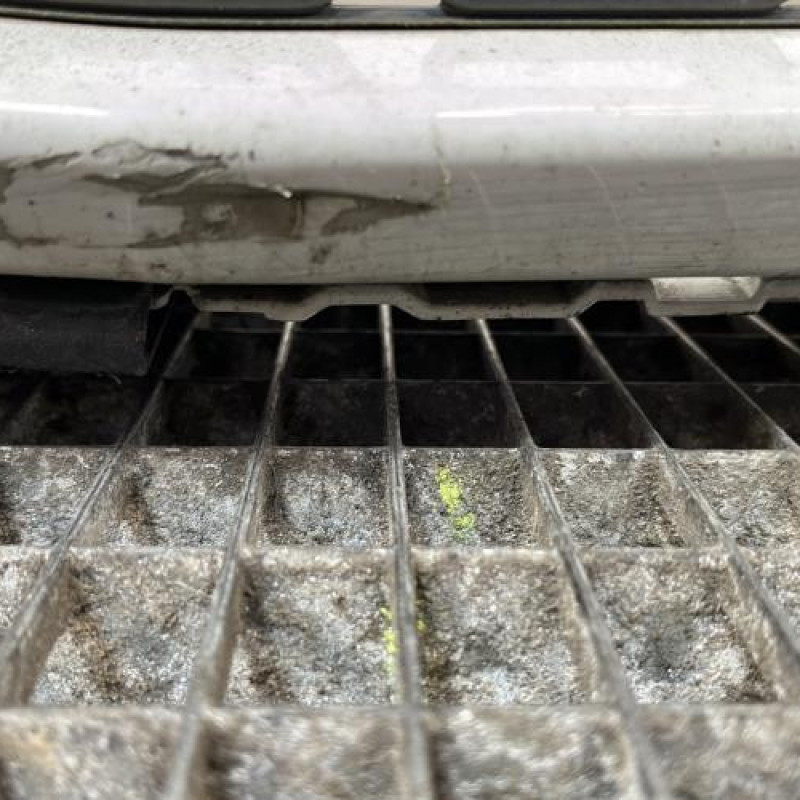 Pare choc avant OPEL ASTRA J Photo n°4