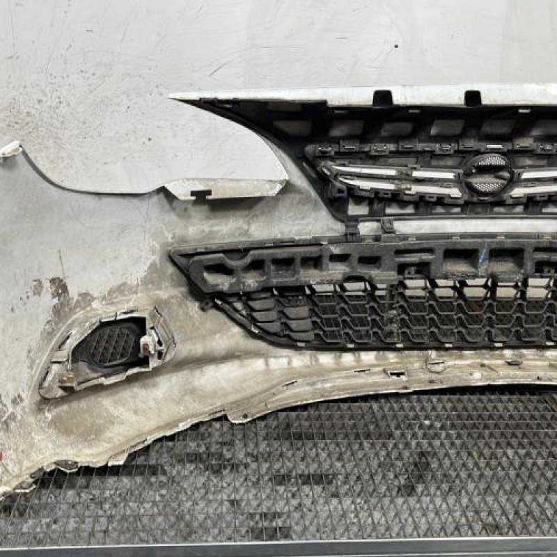 Pare choc avant OPEL ASTRA J Photo n°7