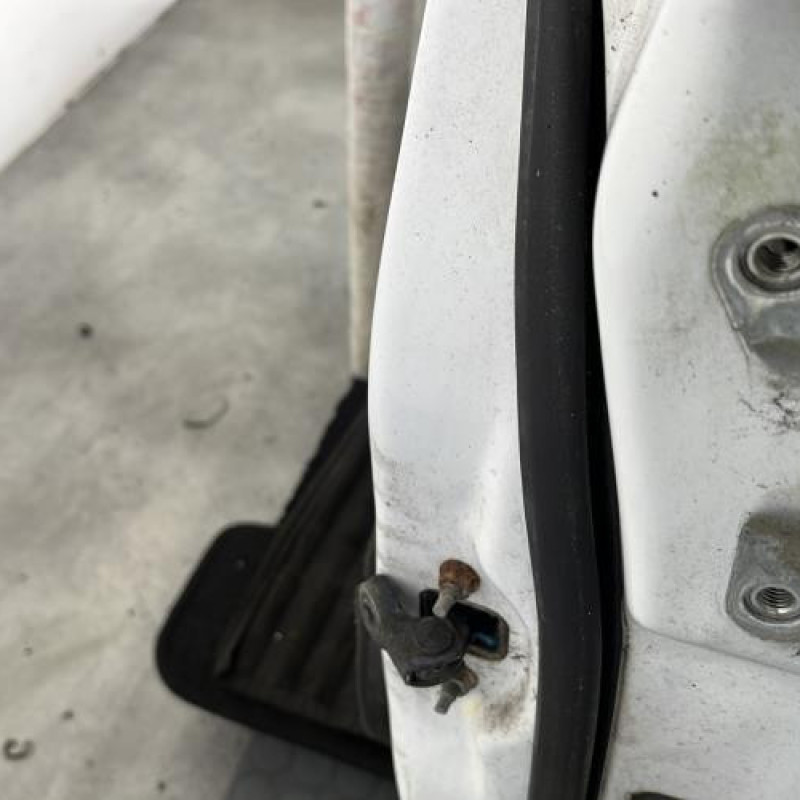 Porte avant gauche OPEL ASTRA J Photo n°3