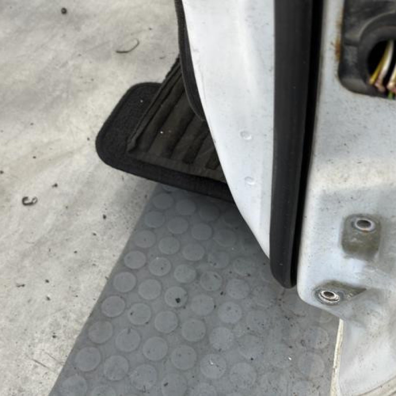 Porte avant gauche OPEL ASTRA J Photo n°4