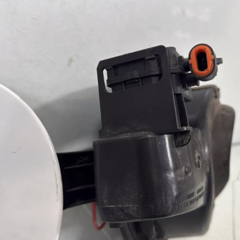 Trappe d'essence OPEL ASTRA J Photo n°5