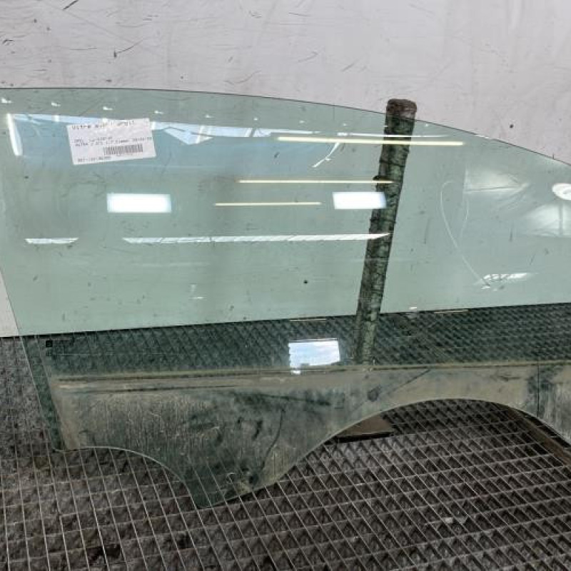 Vitre avant droit OPEL ASTRA J Photo n°3
