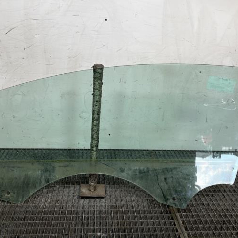 Vitre avant droit OPEL ASTRA J Photo n°4