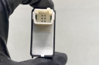 Interrupteur de leve vitre arriere gauche PEUGEOT 5008 2