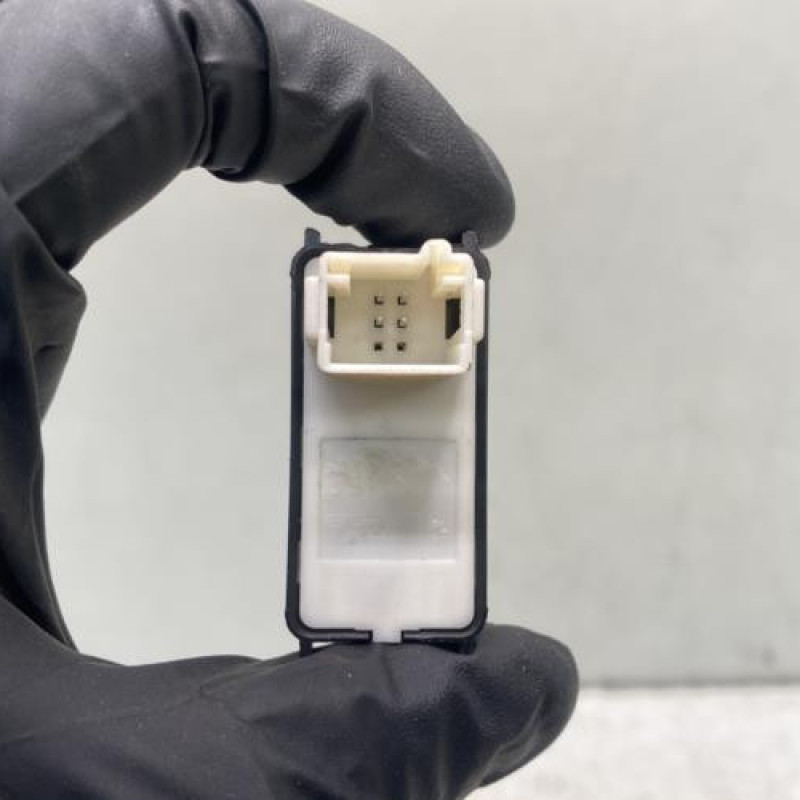 Interrupteur de leve vitre avant droit PEUGEOT 5008 2 Photo n°3