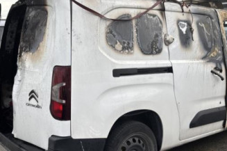 Pare choc arriere CITROEN BERLINGO 3