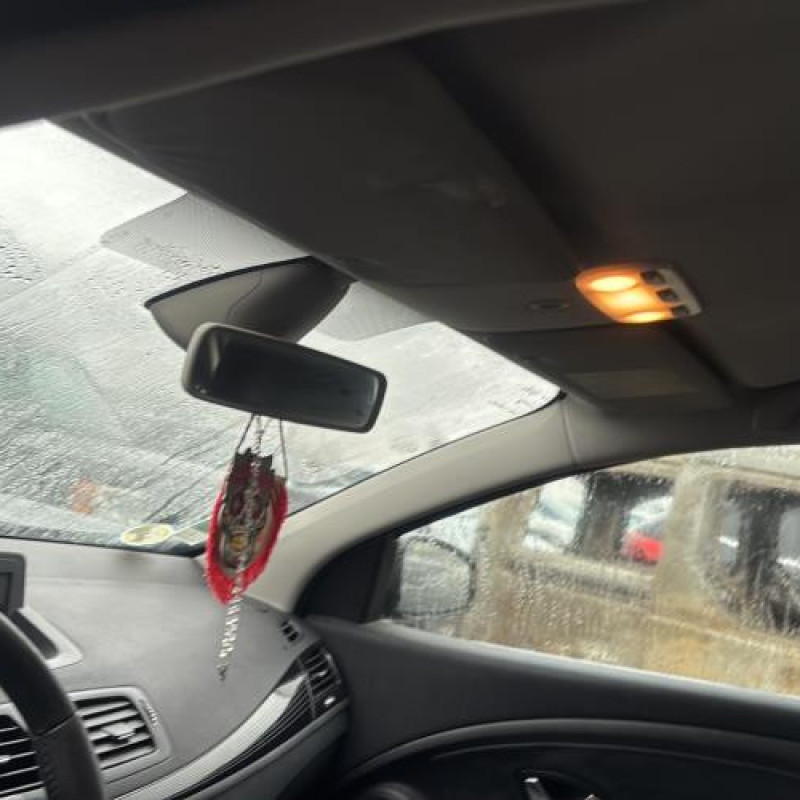 Anti brouillard arriere droit RENAULT MEGANE 3 Photo n°14