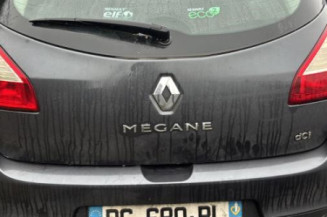 Poignee porte arriere gauche RENAULT MEGANE 3