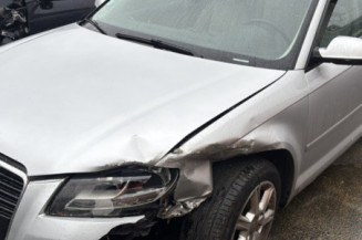 AUDI A3 2 SPORTBACK PHASE 2 2.0 TDI - 16V TURBO Photo n°1