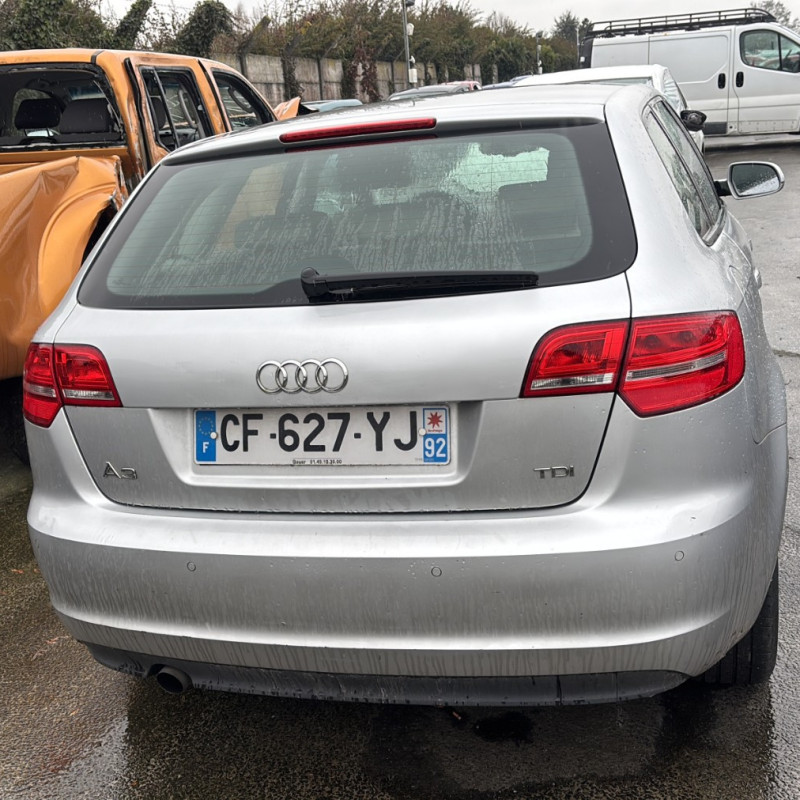AUDI A3 2 SPORTBACK PHASE 2 2.0 TDI - 16V TURBO Photo n°6
