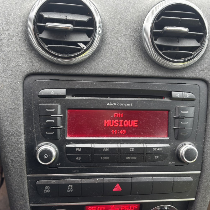 AUDI A3 2 SPORTBACK PHASE 2 2.0 TDI - 16V TURBO Photo n°19