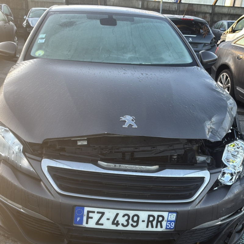 PEUGEOT 308 2 PHASE 1 1.6 HDI - 8V TURBO Photo n°10