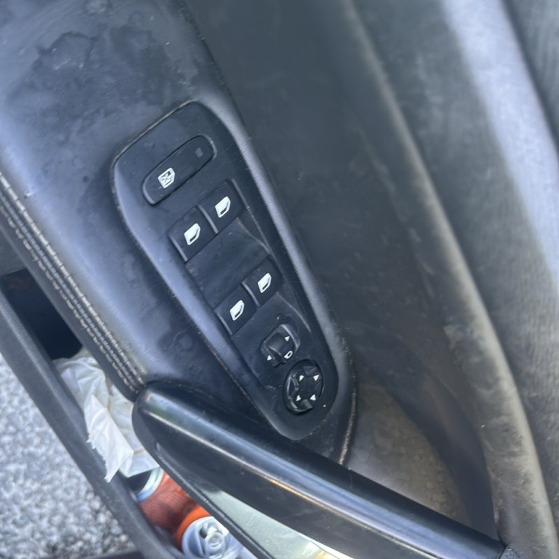 PEUGEOT 308 2 PHASE 1 1.6 HDI - 8V TURBO Photo n°12