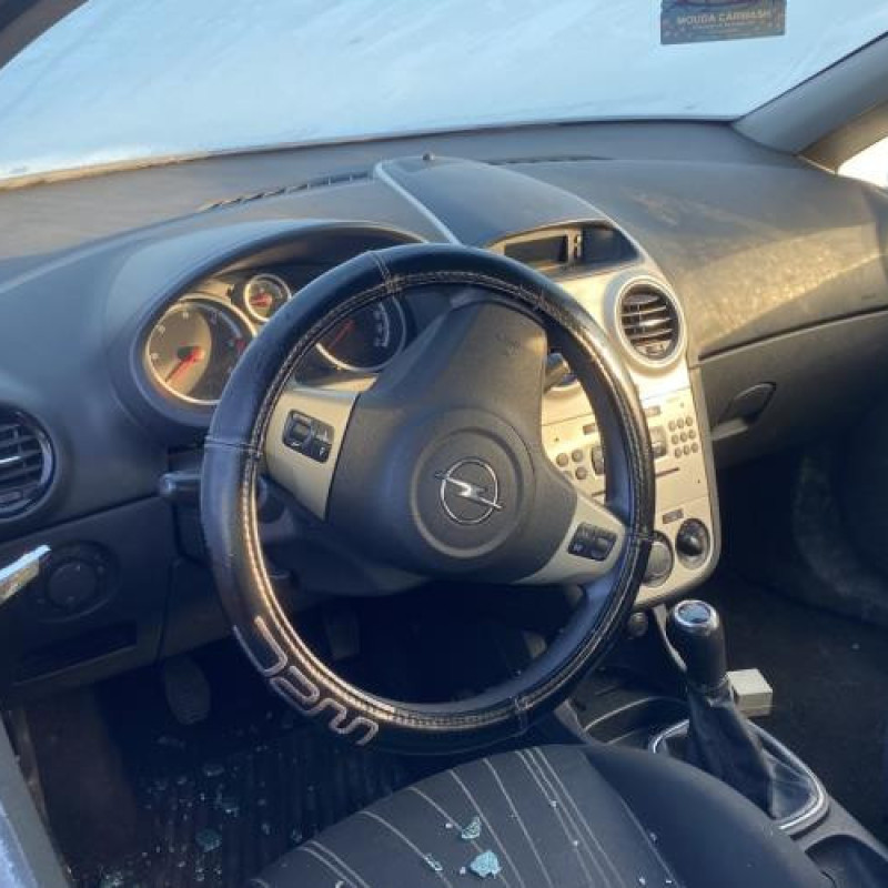 Custode arriere droit OPEL CORSA D Photo n°9