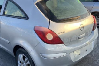Custode arriere gauche OPEL CORSA D