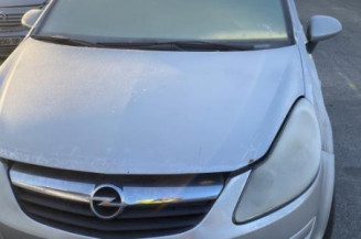 Custode arriere gauche OPEL CORSA D