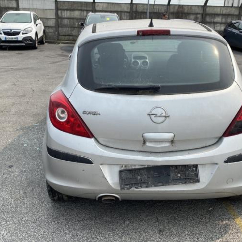 Custode arriere gauche OPEL CORSA D Photo n°5