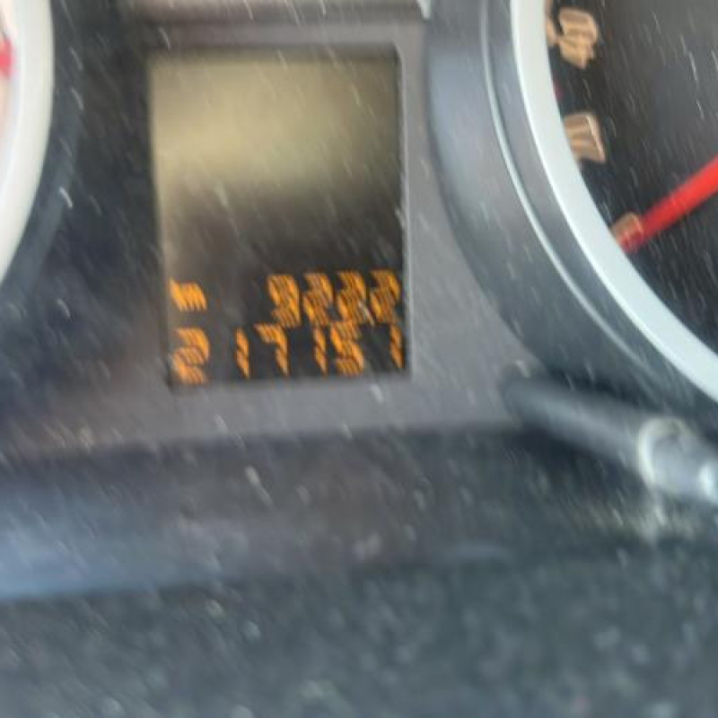 Feu arriere stop central OPEL CORSA D Photo n°1