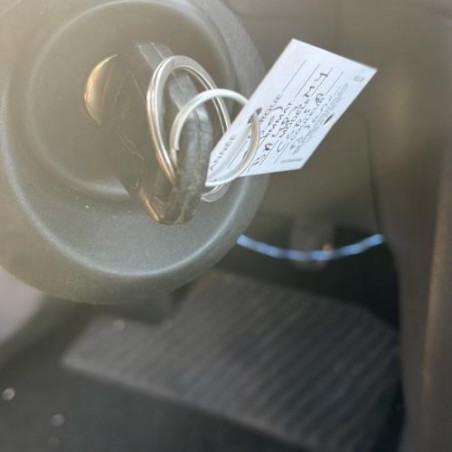 Feu arriere stop central OPEL CORSA D