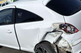 Feu arriere stop central OPEL CORSA D