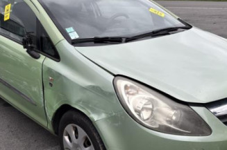 Feu arriere stop central OPEL CORSA D