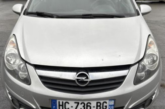 Feu arriere stop central OPEL CORSA D