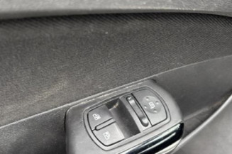 Feu arriere stop central OPEL CORSA D