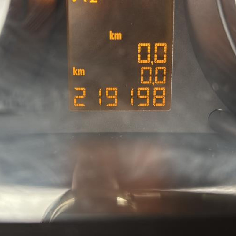 Feu arriere stop central OPEL CORSA D Photo n°20