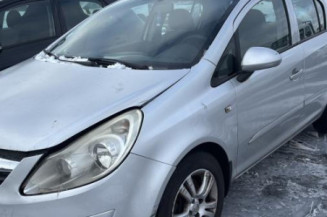 Reservoir essence OPEL CORSA D Photo n°1