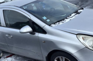 Reservoir essence OPEL CORSA D