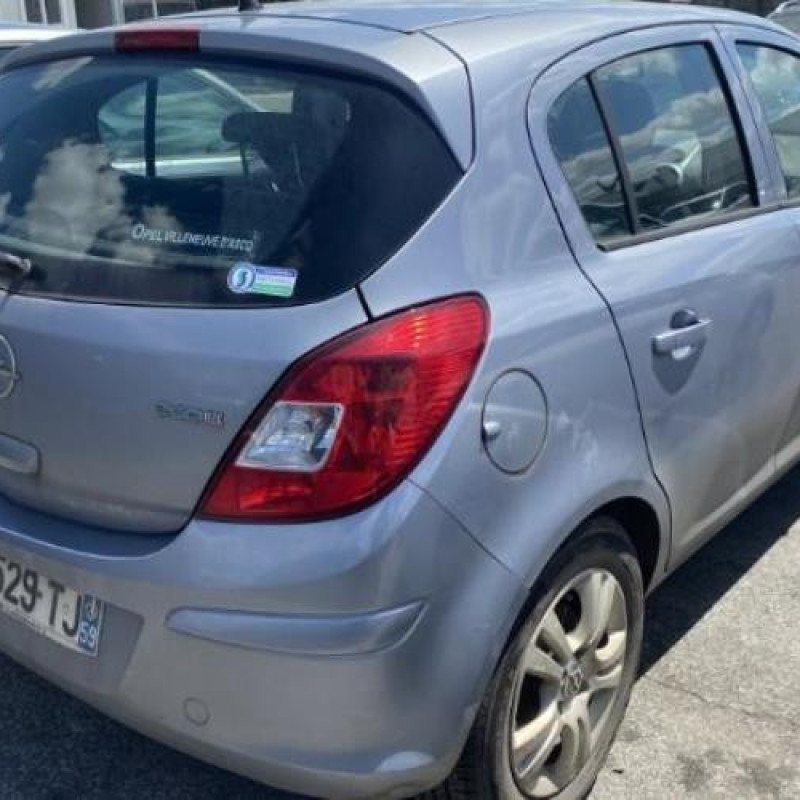 Reservoir essence OPEL CORSA D Photo n°10