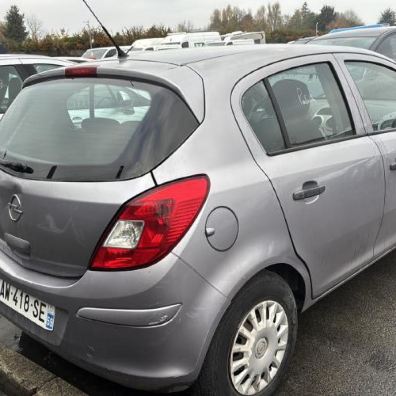 Custode arriere gauche (porte) OPEL CORSA D Photo n°3