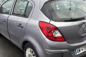 Custode arriere gauche (porte) OPEL CORSA D