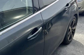 Arret de porte arriere droit PEUGEOT 208 1
