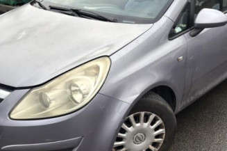 Reservoir essence OPEL CORSA D Photo n°1