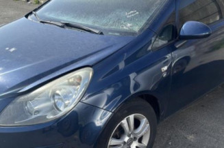 Reservoir essence OPEL CORSA D Photo n°1