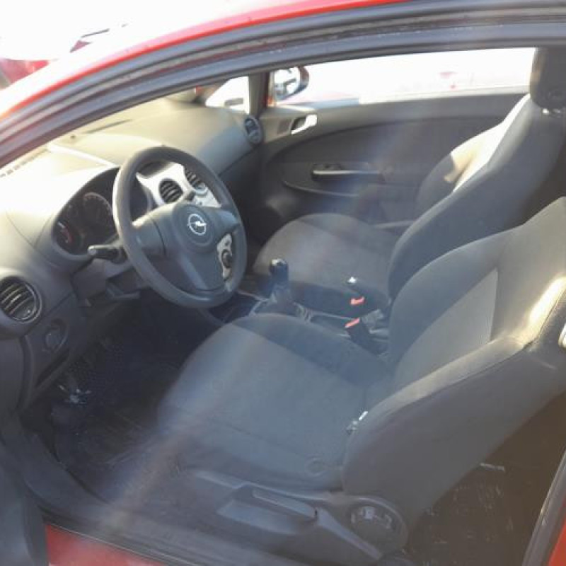 Reservoir essence OPEL CORSA D Photo n°8