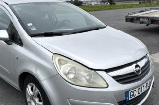 Custode arriere gauche OPEL CORSA D