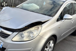 Custode arriere gauche (porte) OPEL CORSA D Photo n°1