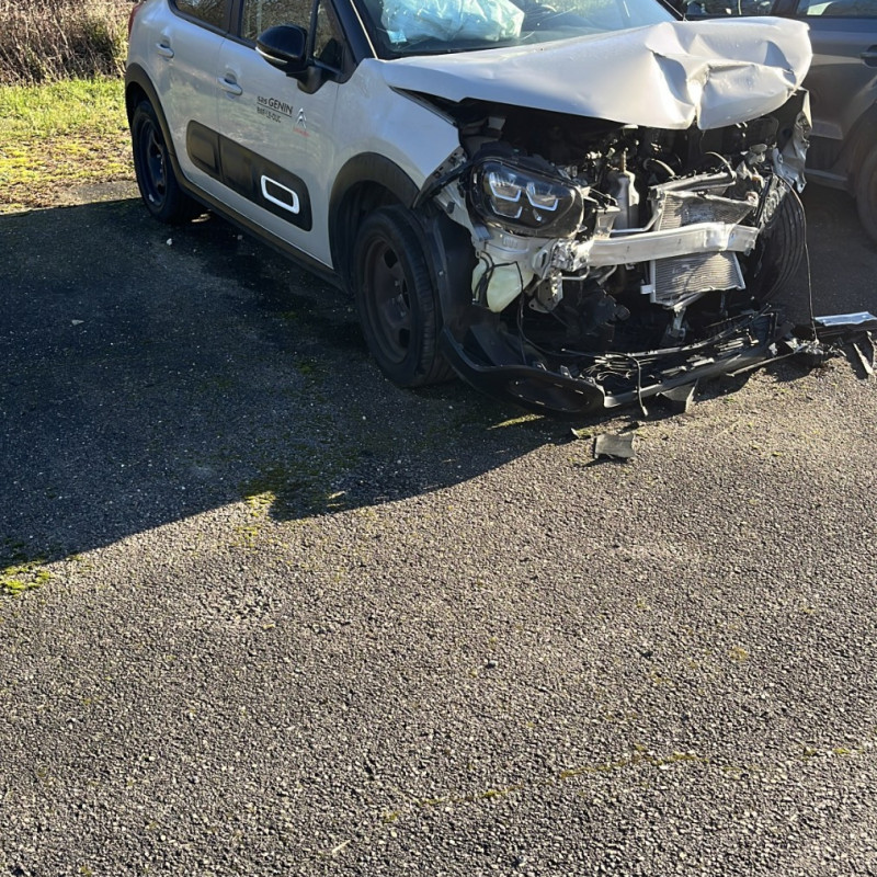 CITROEN C3 3 PHASE 1 1.2 VTI - 12V Photo n°2