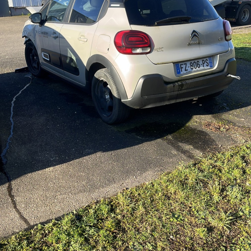 CITROEN C3 3 PHASE 1 1.2 VTI - 12V Photo n°4