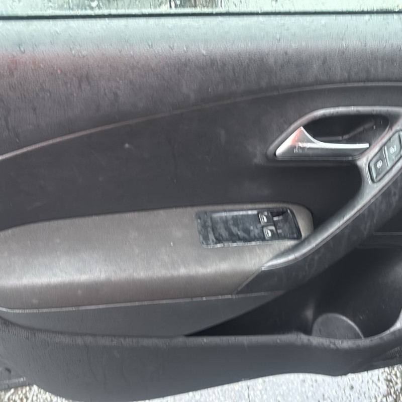 VOLKSWAGEN POLO 5 PHASE 2 1.0 MPI - 12V Photo n°19