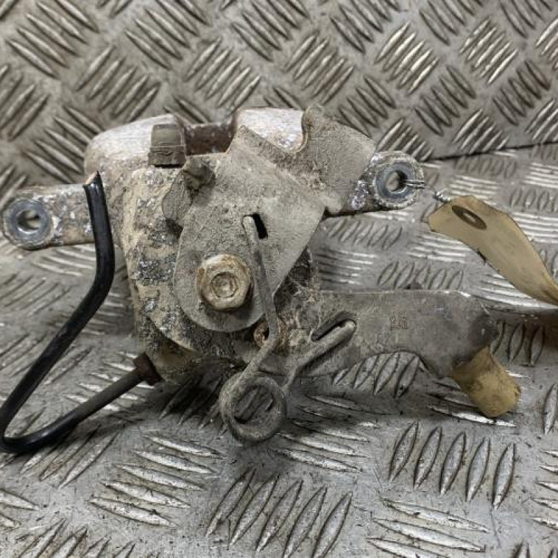 Etrier arriere gauche (freinage) PEUGEOT 3008 1 Photo n°3